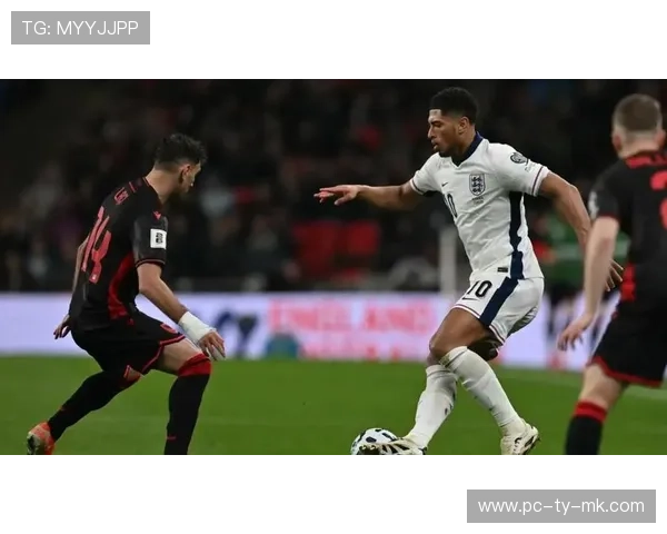 皇马官方更新贝林厄姆伤情：左腿半腱肌撕裂，预计缺阵3-5周